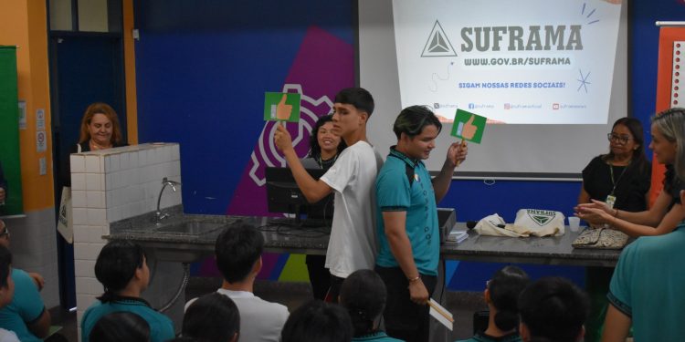 Projeto Suframa nas Escolas aproxima estudantes da Zona Franca de Manaus