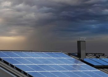 Energia Solar em Dias Nublados: Como Gerar Economia Mesmo Sem Sol