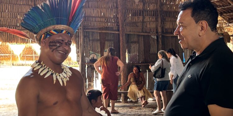 Orquestra na Floresta em Manaus promove encontro inédito entre música clássica e cultura indígena