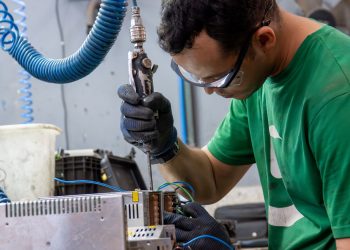 IEL Amazonas abre 45 vagas de emprego e estágio em Manaus