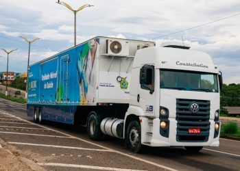 Outubro Rosa no Amazonas: Carreta da Saúde amplia prevenção do câncer de mama