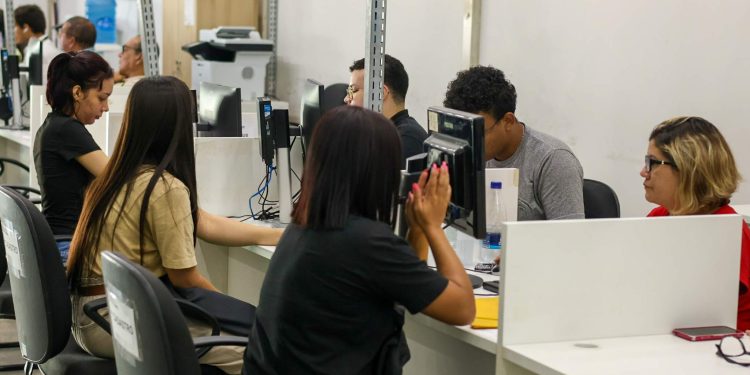 Vagas de Emprego no Amazonas: Confira 202 Oportunidades Disponíveis