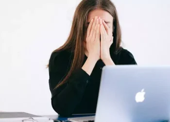 Como anda a saúde mental dos profissionais da Geração Z