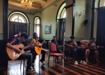Recital de Violão movimenta o Salão Nobre do Palácio Rio Negro