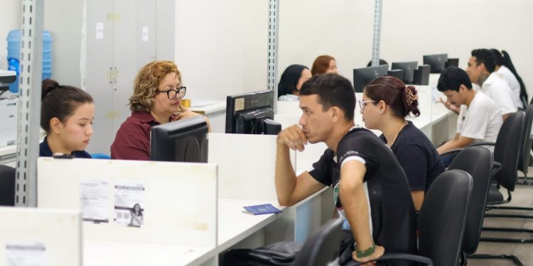 Vagas de emprego em Manaus: 115 oportunidades no Sine Amazonas (19/11)