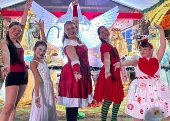 Espetáculo natalino no Teatro Gebes Medeiros aborda empatia e pertencimento