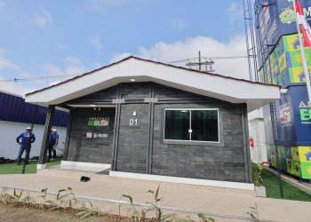 Moradia sustentável com plástico reciclado no Amazonas é lançada pelo Governo do Estado