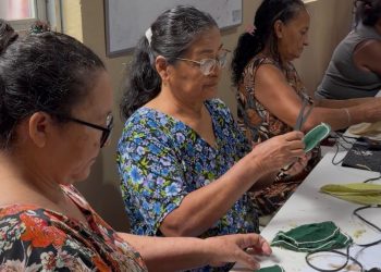 Oficina de artesanato para pessoa idosa incentiva empreendedorismo em Manaus