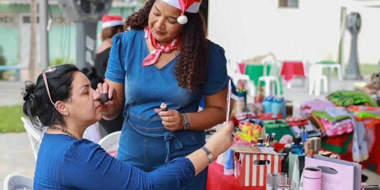 Bazar das Mulheres Empreendedoras do Prosamin+ chega à 10ª edição com clima natalino