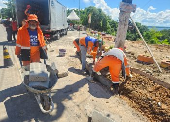 Melhor escoamento de águas pluviais em Manaus é reforçado pela Prefeitura no bairro Santo Antônio
