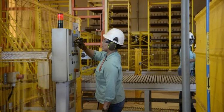 Faturamento do PIM 2025: Polo Industrial de Manaus bate recordes e amplia empregos