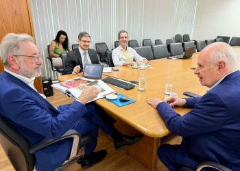 Em Brasília, Sedecti destaca ação do MDIC para solução do impasse do PPB no polo de ar-condicionado