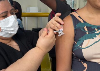 Vacina contra bronquiolite na gestação protege bebês em Manaus