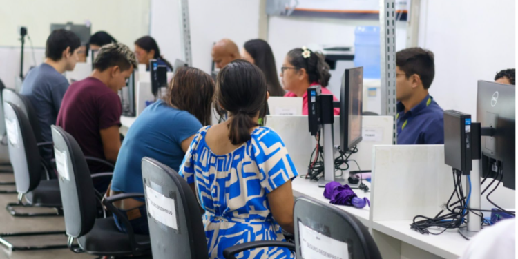 Manaus tem 147 vagas de emprego abertas pelo Sine Amazonas nesta quarta