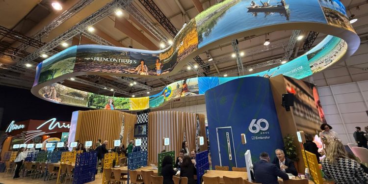 Amazonas promove turismo na maior feira de Portugal e mira mercado europeu