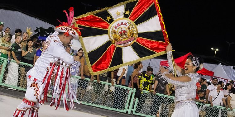 Carnaval na Floresta 2026: Grupos de acesso A e B abrem oficialmente o Carnaval no Sambódromo de Manaus com os ensaios técnicos