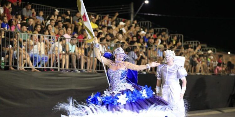 Carnaval na Floresta 2026 movimenta Manaus com desfiles do Grupo Experimental