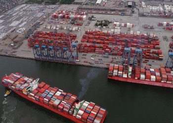 Exportações brasileiras ganham alívio tarifário após decisão da Suprema Corte dos EUA