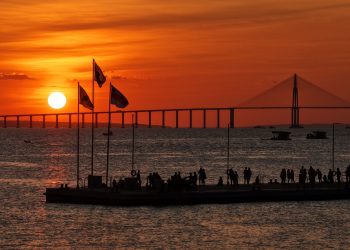 Manaus aparece em listas de destinos em alta para 2026 e amplia aposta no turismo