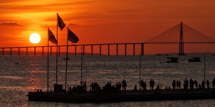 Manaus aparece em listas de destinos em alta para 2026 e amplia aposta no turismo