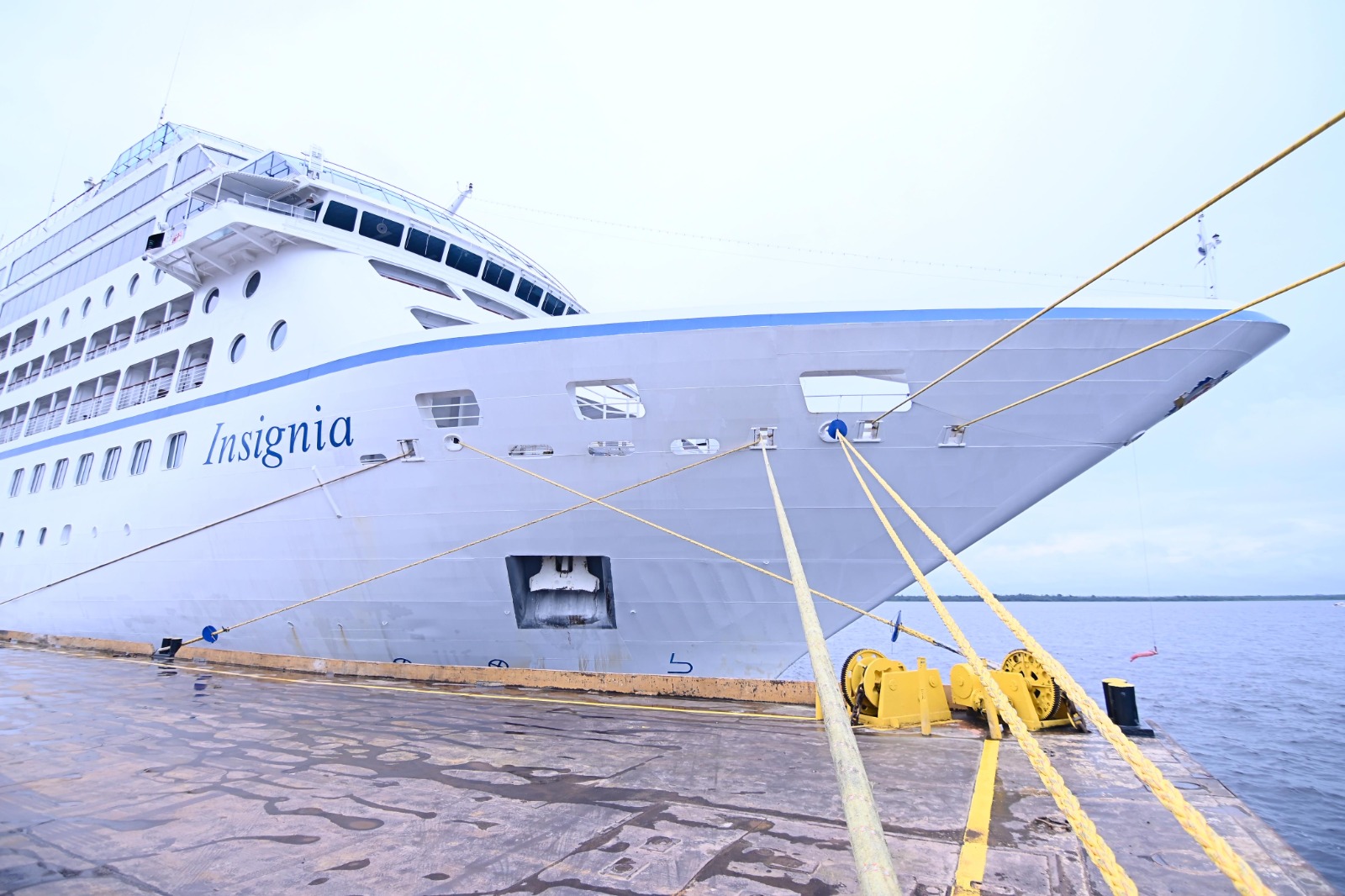 Navio MS Insignia atraca em Manaus e impulsiona o turismo internacional na Amazônia
