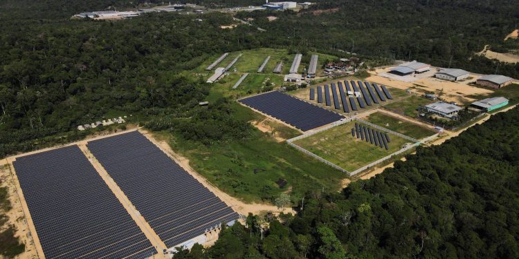 Programa Energias da Amazônia já beneficia mais de 500 mil consumidores com energia limpa