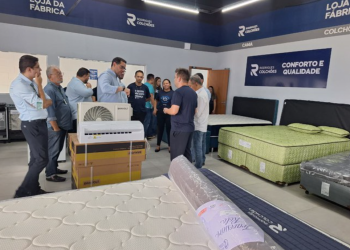 Rodrigues Colchões anuncia entrada no mercado de eletrodomésticos e recebe visita da Suframa
