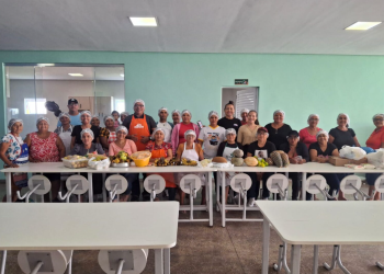 Agricultores familiares aprendem produção de doces em curso promovido pelo Idam