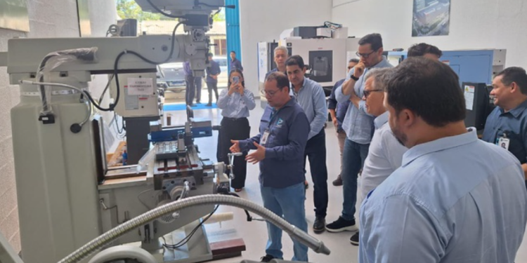 CB Tech inaugura centro tecnológico voltado à inovação industrial em Manaus