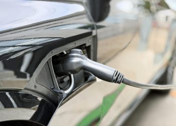 Infraestrutura de carregamento para veículos elétricos se expande no país