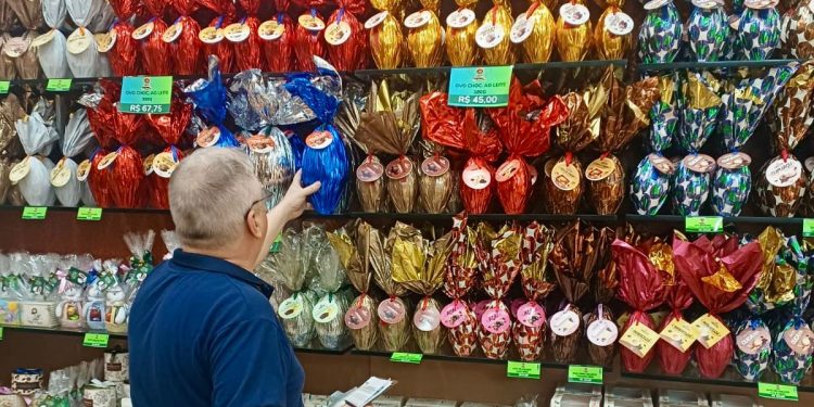 Procon Manaus divulga pesquisa de preços de Páscoa e alerta para variações de até 382%