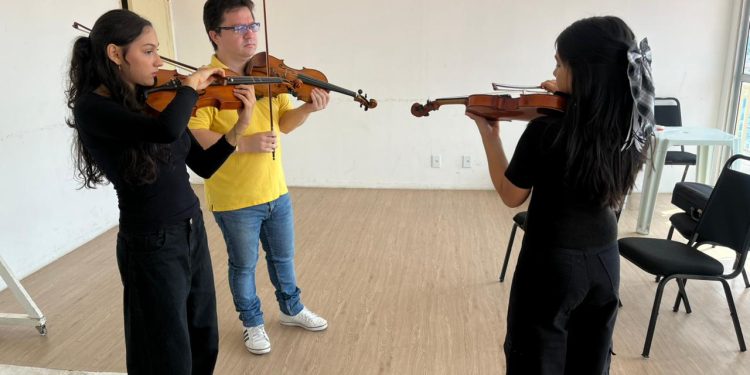 Liceu Cláudio Santoro abre mais de 3 mil vagas gratuitas para cursos de artes no Amazonas (