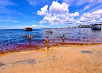Prefeitura revitaliza praia da Ponta Branca e resgata espaço histórico de lazer na zona Sul de Manaus