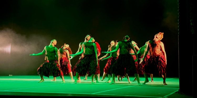 Corpo de Dança do Amazonas apresenta ‘Urutau’ e ‘Nosso Encontro’ em noite de dança no Teatro Amazonas