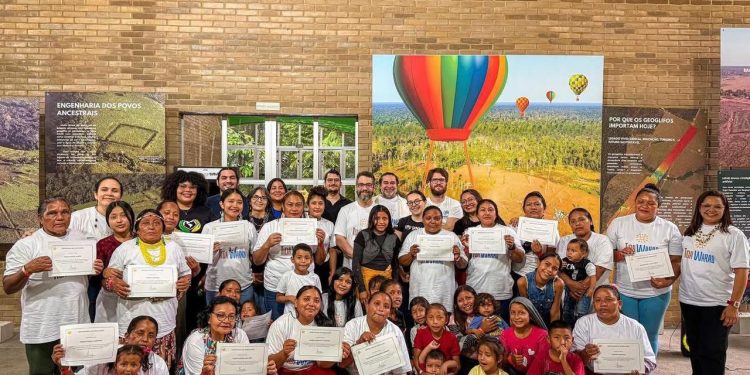 Mulheres refugiadas e migrantes vendem seus produtos em Feira de Empreendedorismo nesta quinta e sexta-feira