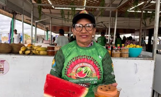 Pudim de melancia vira destaque e conquista público em festival de Normandia