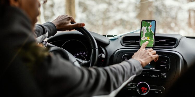 Estudo revela vantagem financeira dos veículos elétricos para motoristas de app