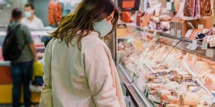 Supermercados dominam vendas de carne bovina no Brasil, revela pesquisa