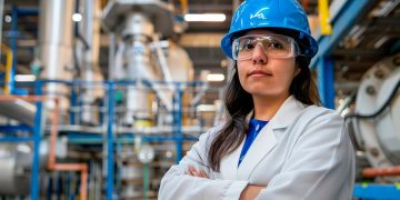 Economia do Brasil cresce 0,6% em fevereiro e indústria lidera alta