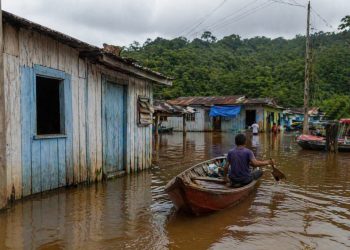 Amazonas tem 15 municípios em emergência por cheia dos rios e mais de 133 mil pessoas são afetadas