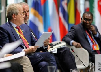 Ministro do Meio Ambiente defende biocombustíveis e eletrificação na transição energética durante evento em Berlim