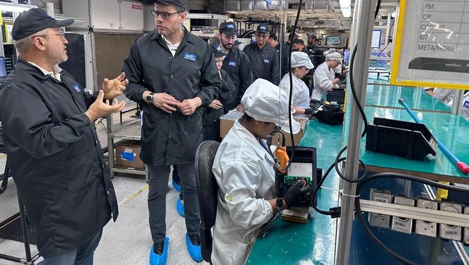 Philco recebe visita da Suframa em unidade de Manaus