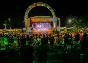 Prefeitura promove ‘Festa do Trabalhador’ com programação cultural e gastronômica na Ponta Negra