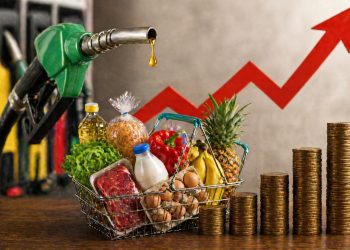 Gasolina e alimentos fazem prévia da inflação subir 0,89% em abril