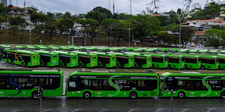 Mercado de ônibus elétricos revela futuro da mobilidade na América Latina