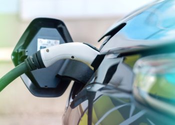 Brasil dispara nas vendas de carros elétricos e lidera crescimento global