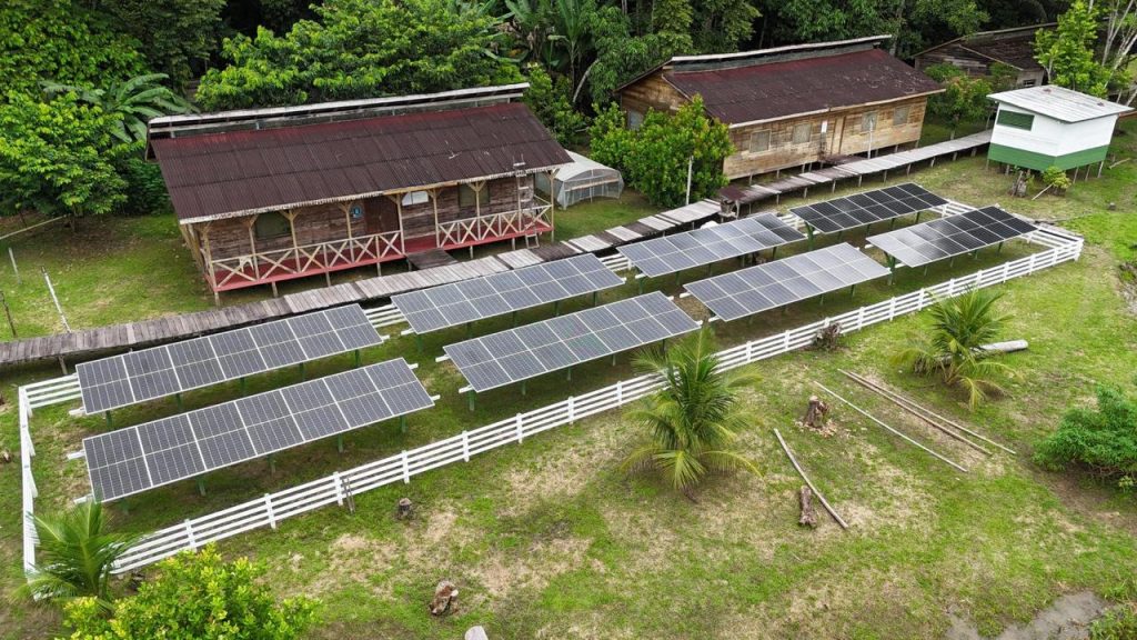 Energia solar chega a uma das regiões mais isoladas do Amazonas e beneficia mais de 200 famílias