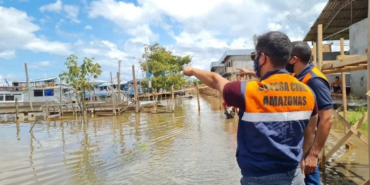 Alerta de Cheias aponta risco de inundação em Manaus e Manacapuru em 2026