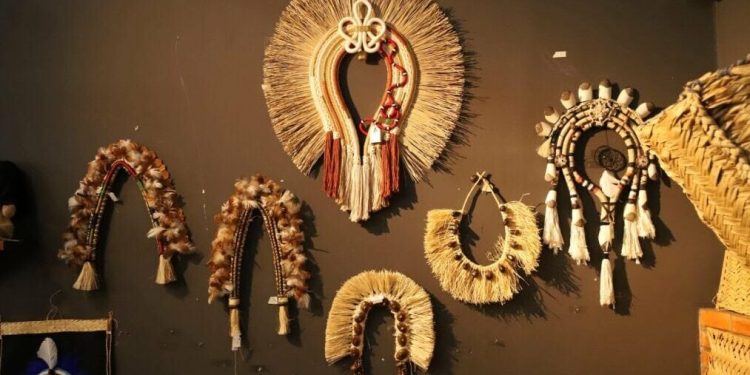 Artesanato indígena do Acre impulsiona bioeconomia e preservação cultural na Amazônia