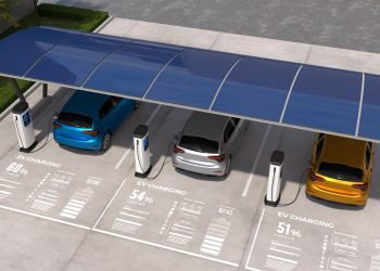 Seguros de carros elétricos crescem e refletem avanço da eletromobilidade no Brasil